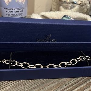 Swarovski Charm Bracelet 🦢